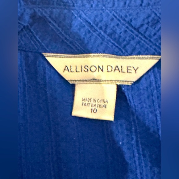 Allison Daley Blue 3/4 Sleeve Button Down Shirt size 10 - Picture 7 of 7